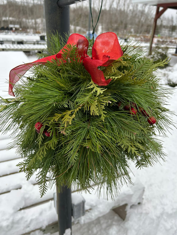 Workshop - Fresh Greens Kissing Ball (Nov. 27 @ 6pm)