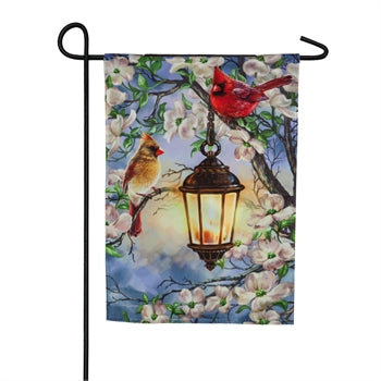 Garden Flag - Cardinals & Lantern (LED Solar)